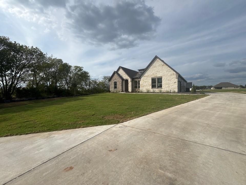 13 Ina Road