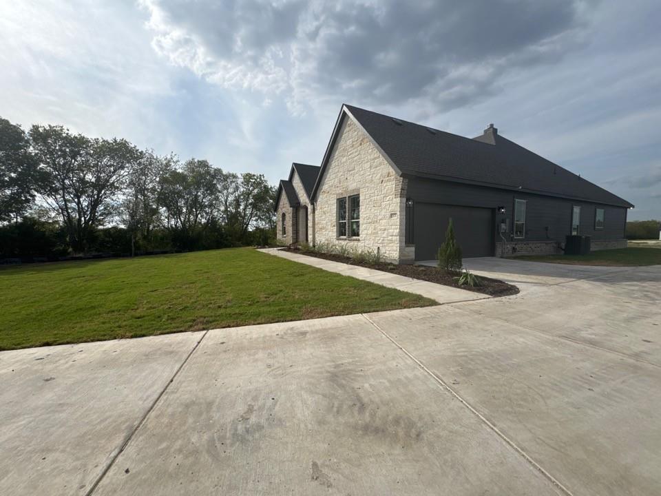 13 Ina Road