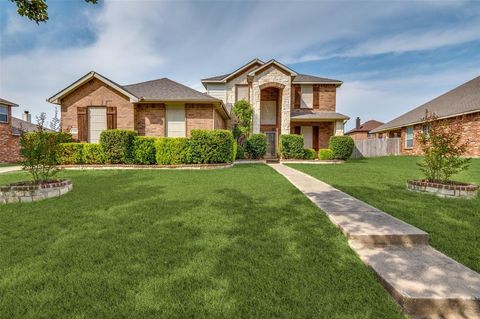 1711 Chadwick Drive Cedar Hill TX 75104