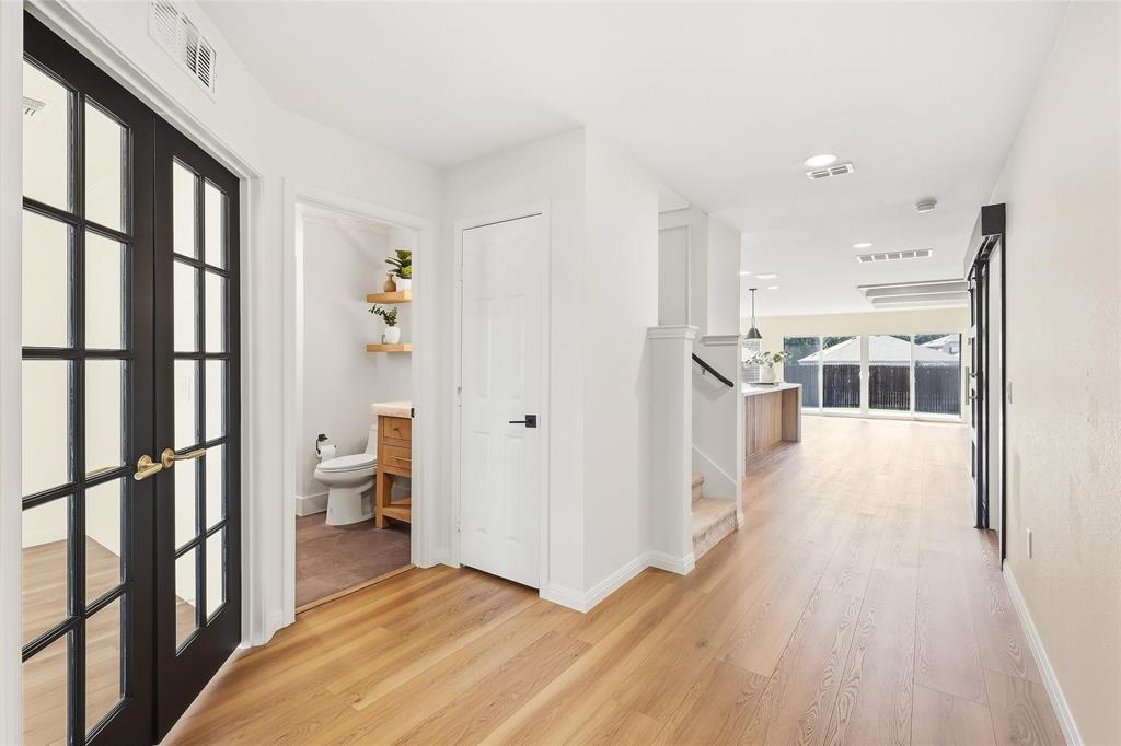2220 Village Creek Lane