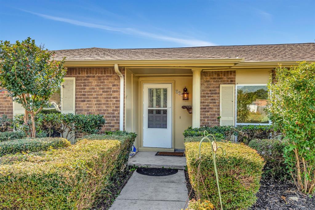 457 Woodway Drive