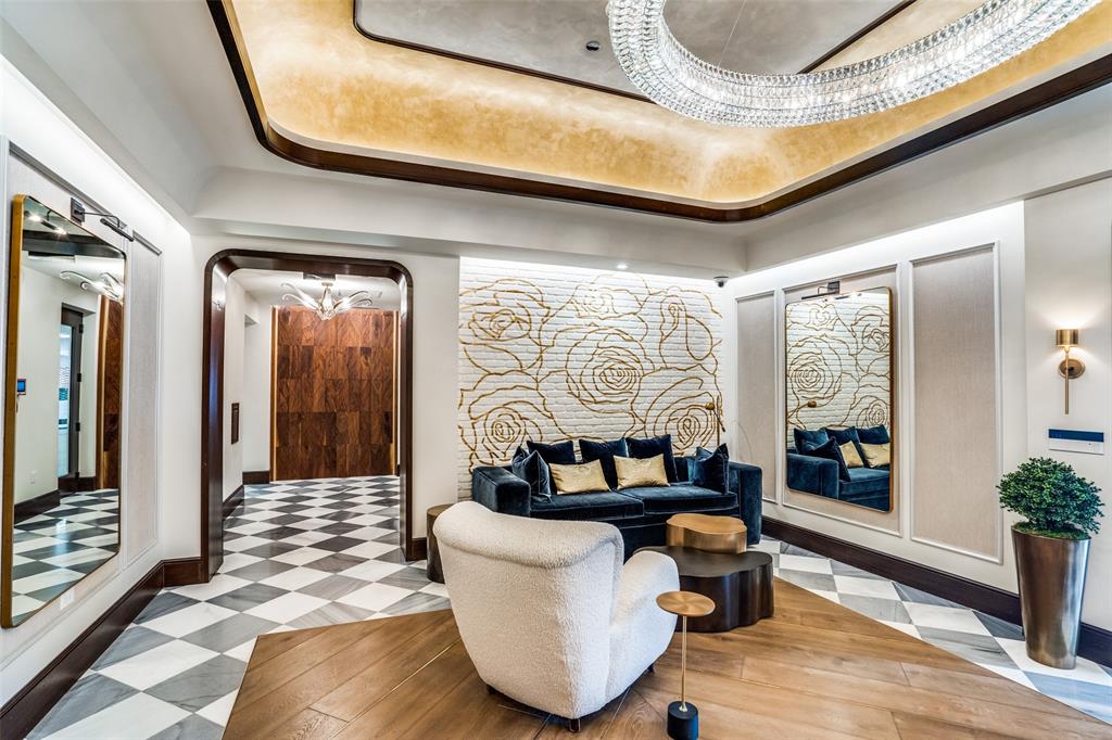 Parkview Condo - Residential