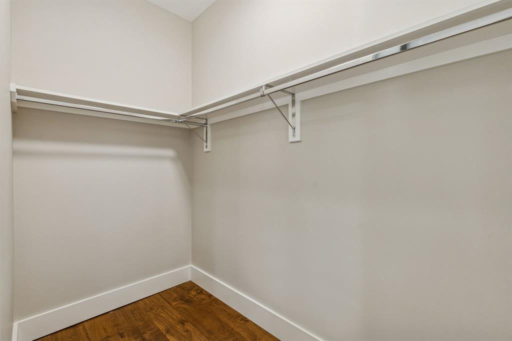 Parkview Condo - Residential