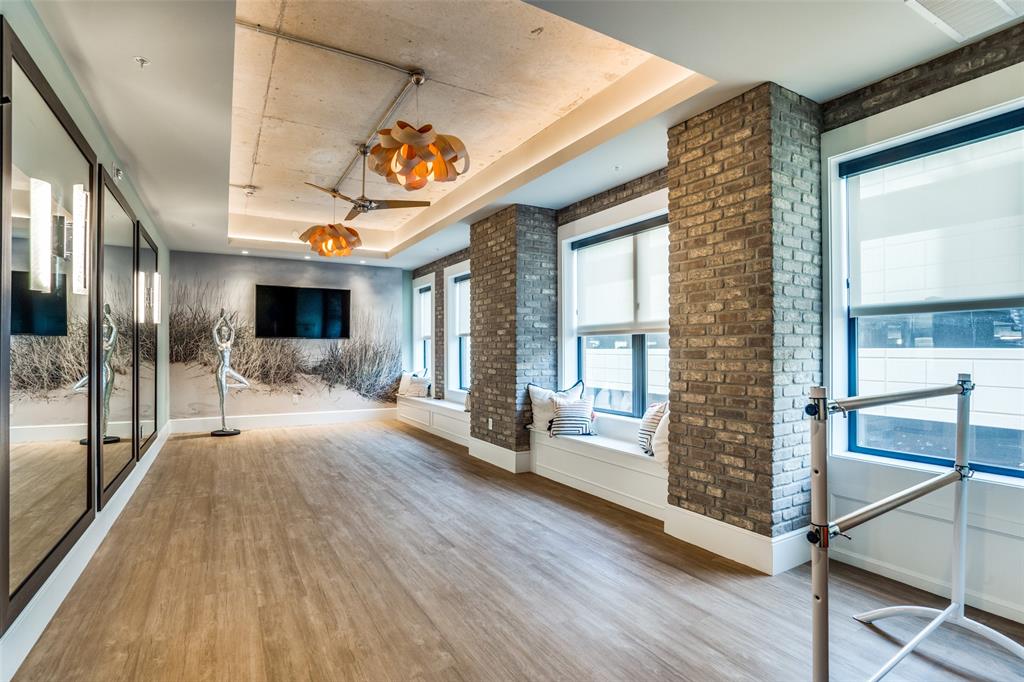 Parkview Condo - Residential