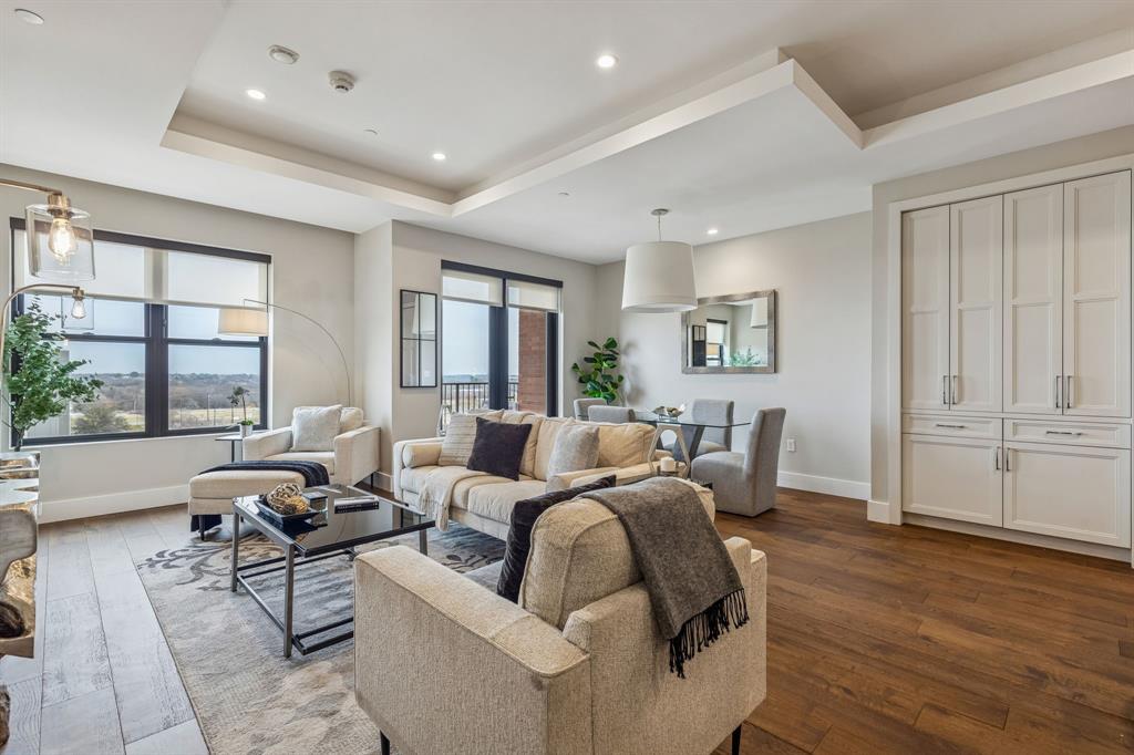 Parkview Condo - Residential