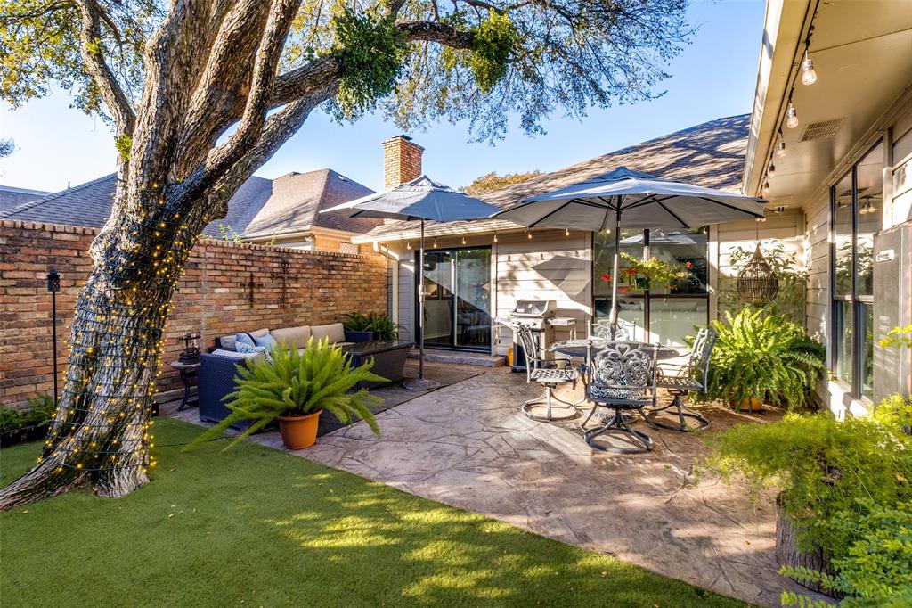 Twelve Thousand 05 Hundred Pres - Residential