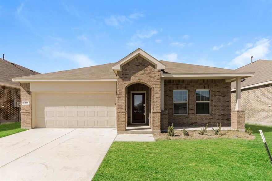 Charming 4 bedroom and 2 bathroom home updated with fresh carpet & laminate type flooring and neutral paint throughout. The inviting living room is spacious and great for entertaining. The modern kitchen offer spacious kitchen, and upgraded cabinetry. Home has 2 attached car garage. The private, fenced in backyard, is perfect for pets or for enjoying gorgeous days outdoors. This Home won’t last long. Apply today!