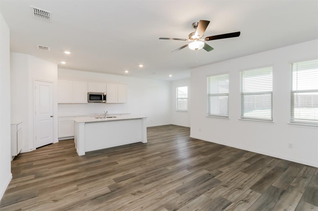 Trinity Crossing Classic - Residential Lease