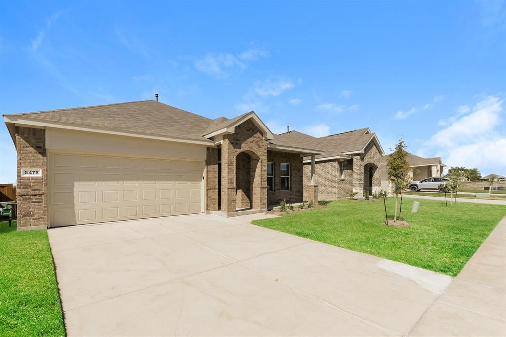 Trinity Crossing Classic - Residential Lease