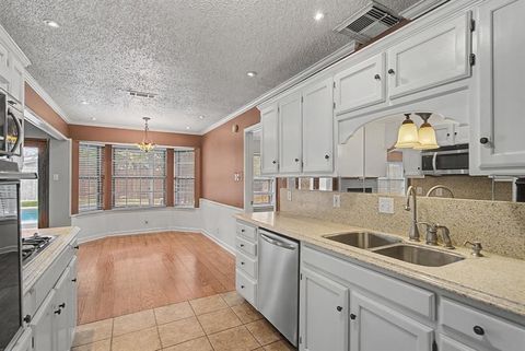 Tiny photo for 1213 Olmos Creek Place, Denton, TX 76205 (MLS # 21182038)