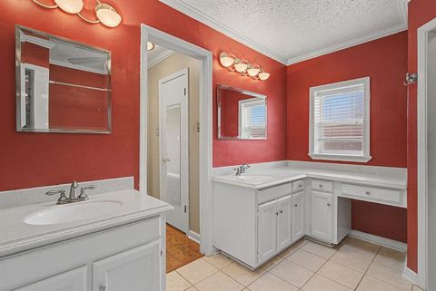 Tiny photo for 1213 Olmos Creek Place, Denton, TX 76205 (MLS # 21182038)