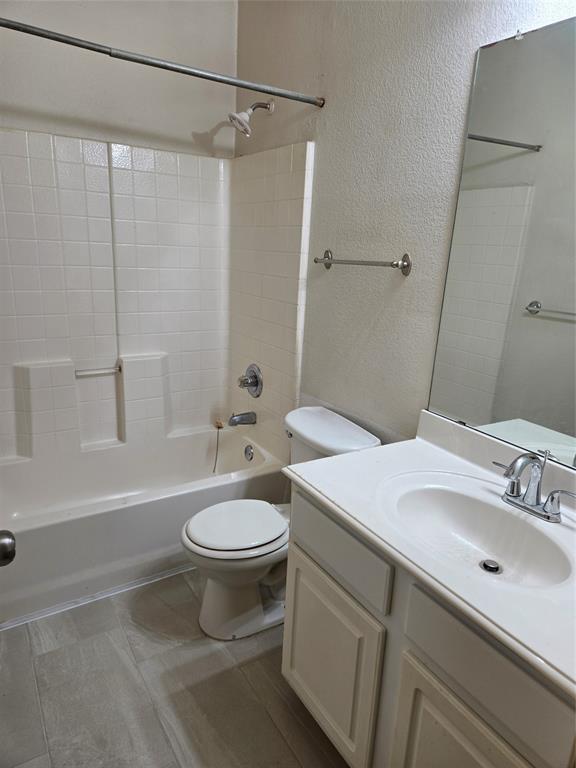 Hearthstone Ph 1b - Residential Lease