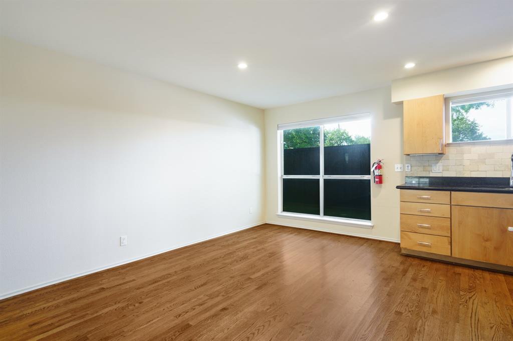 4616 W Lovers Lane 119