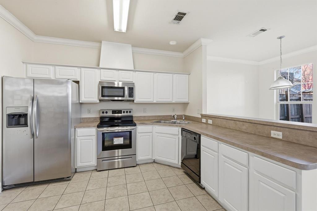 Spring Valley Plaza Duplex - Residential