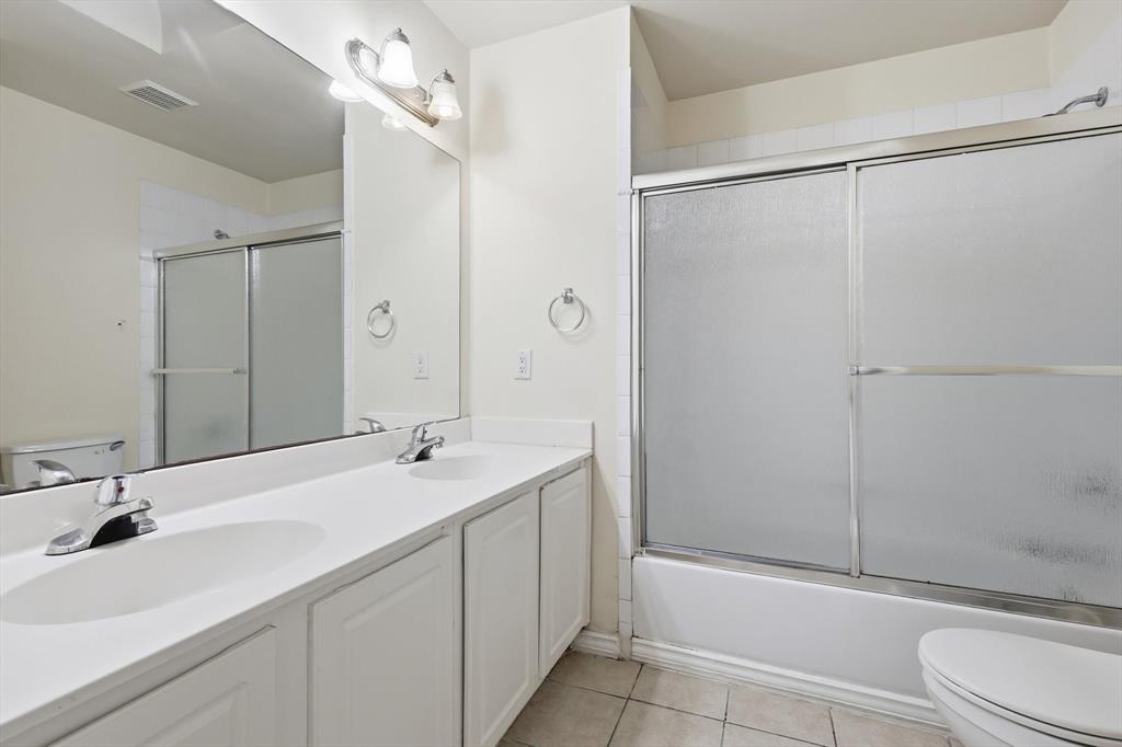 Spring Valley Plaza Duplex - Residential