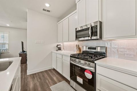 Tiny photo for 2514 Settlers Place, Garland, TX 75042 (MLS # 21186681)