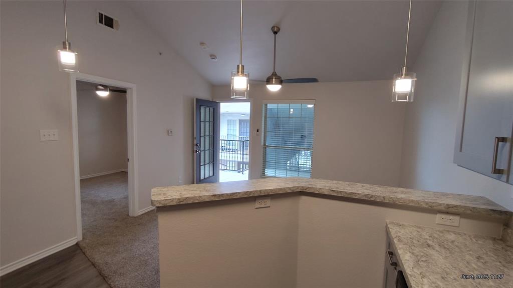 6108 Abrams Road 522