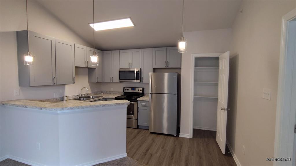6108 Abrams Road 522