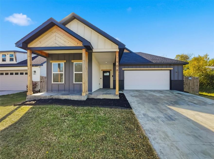 Just minutes from Downtown Fort Worth and right in the path of all the big projects heading this way, this 3-bedroom, 2-bath
urban farmhouse is basically sitting on future equity—so buy now and thank yourself later. Inside, you’ll find modern,
minimalist vibes so clean and contemporary that even your houseplants will feel fancy. Perfect for first-time buyers,
modernists, or anyone who wants a stylish home without needing a degree in interior design.