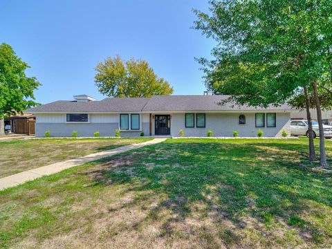 A home in Hurst