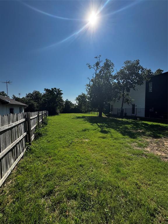 Brantleys Junior - Land