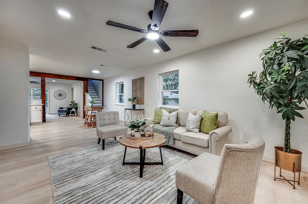 Town - Waxahachie - Residential Lease