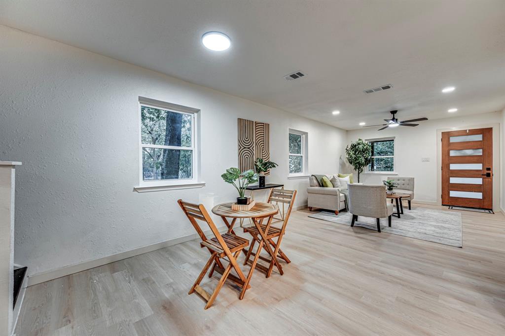 Town - Waxahachie - Residential Lease