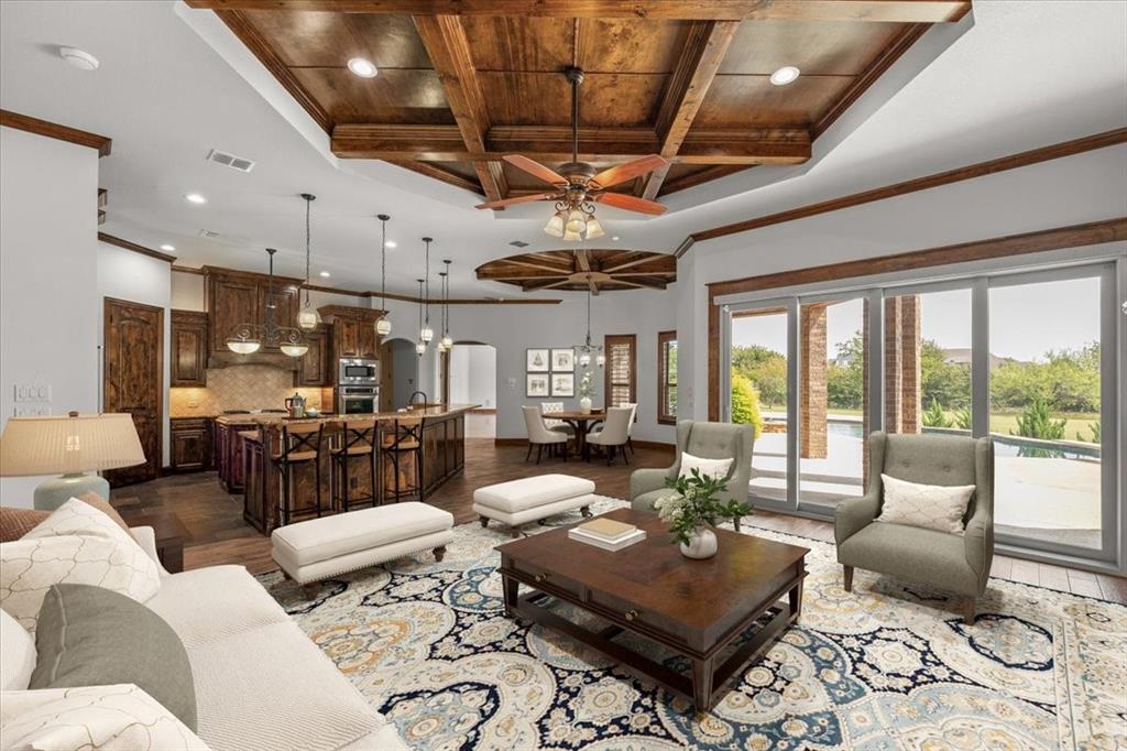 7909 Bella Flora Drive