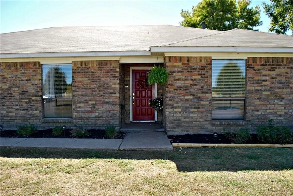 Photo of 410 Barnes Bridge Road, Sunnyvale, TX 75182 (MLS # 21153778)