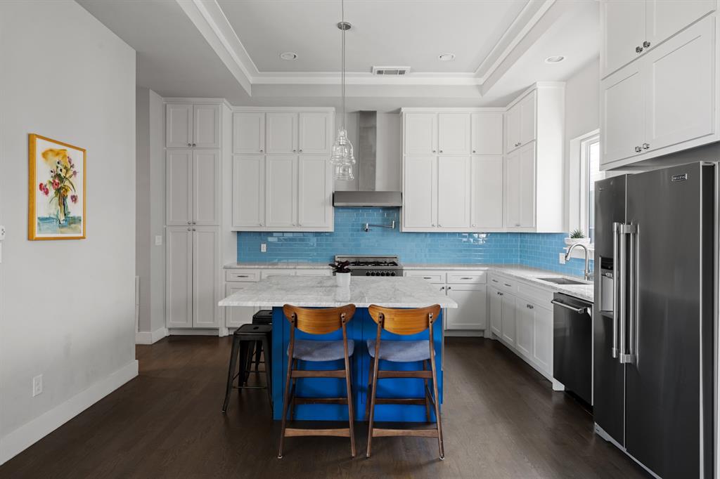 5818 Lindell Avenue B