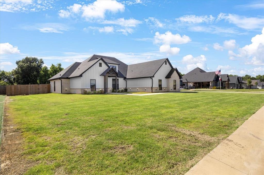 12432 Maplewood Drive