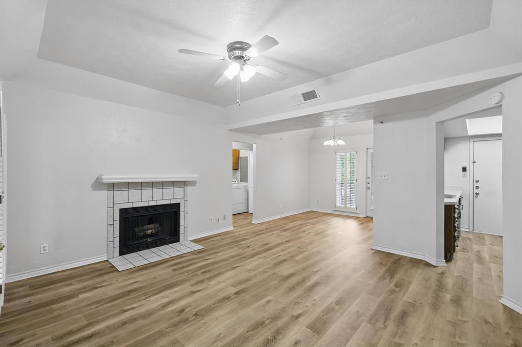 3105 San Jacinto Street 207
