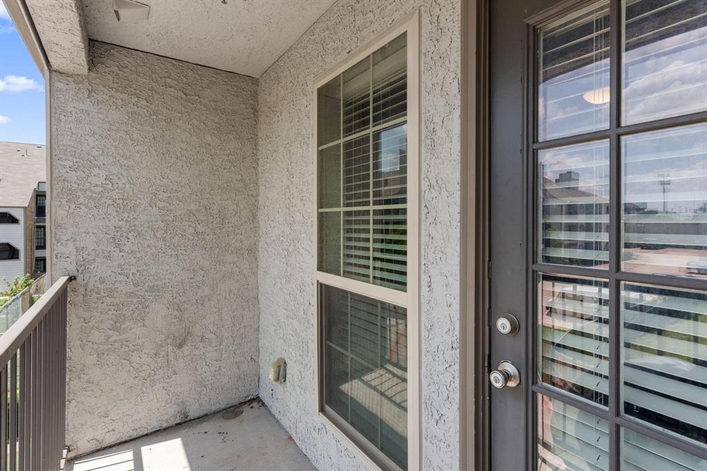 6108 Abrams Road 521