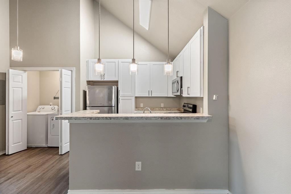 Sable Ridge Condos Ph 01-06 - Residential