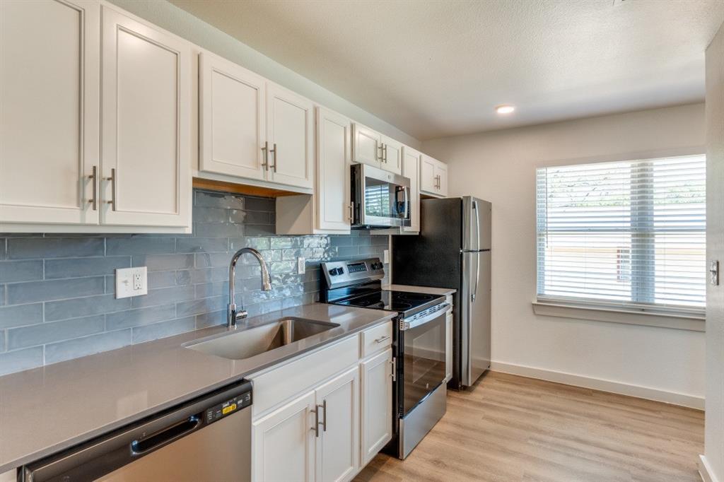 Lake Cliff Place Add - Residential Lease