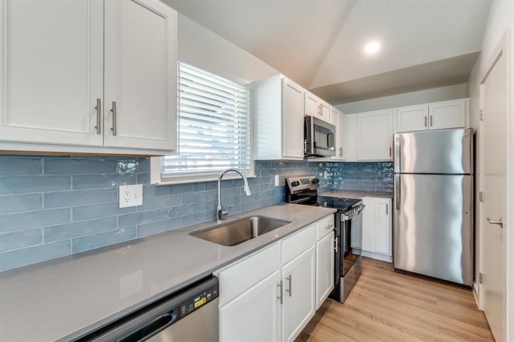 Lake Cliff Place Add - Residential Lease