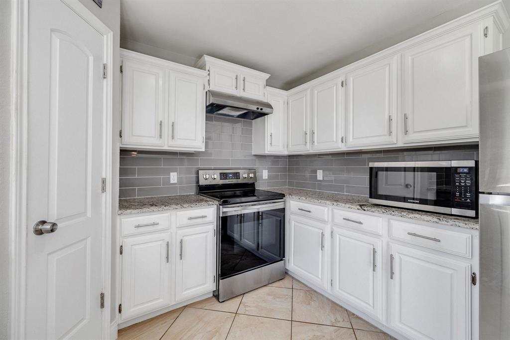 Grand Prairie, Texas 75052, United States, 4 Bedrooms Bedrooms, ,3 BathroomsBathrooms,Residential,Active,95291