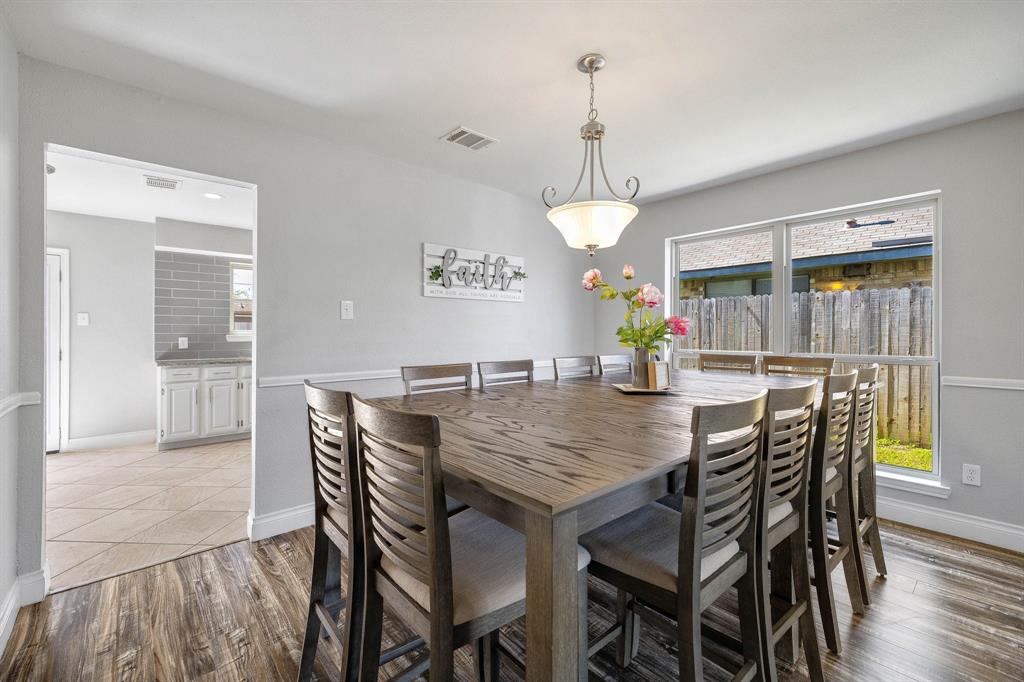 Grand Prairie, Texas 75052, United States, 4 Bedrooms Bedrooms, ,3 BathroomsBathrooms,Residential,Active,95291