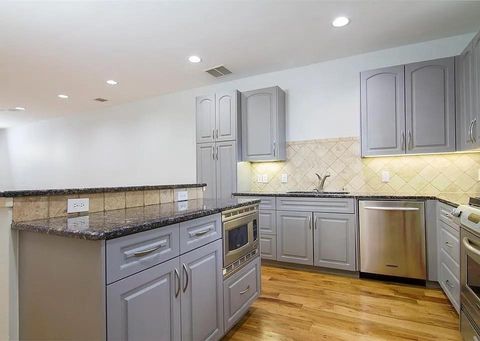 Tiny photo for 2606 Shelby Avenue #303, Dallas, TX 75219 (MLS # 21197066)