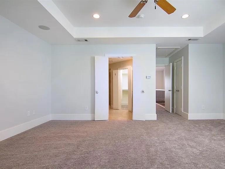 Shelby Court Oaklawn Condos - Residential