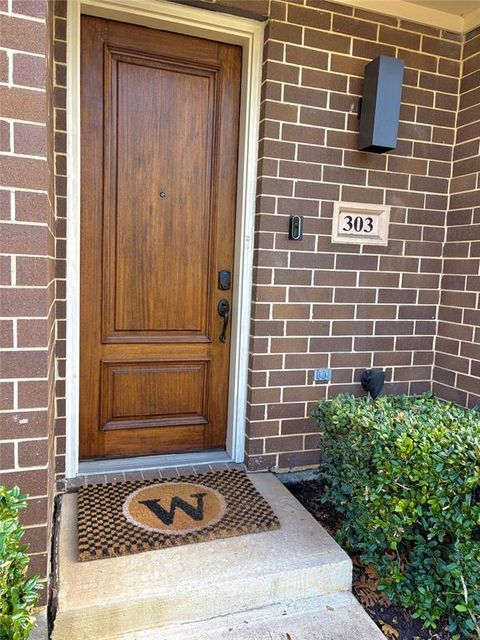 Tiny photo for 2606 Shelby Avenue #303, Dallas, TX 75219 (MLS # 21197066)