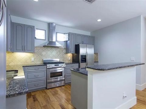 Tiny photo for 2606 Shelby Avenue #303, Dallas, TX 75219 (MLS # 21197066)