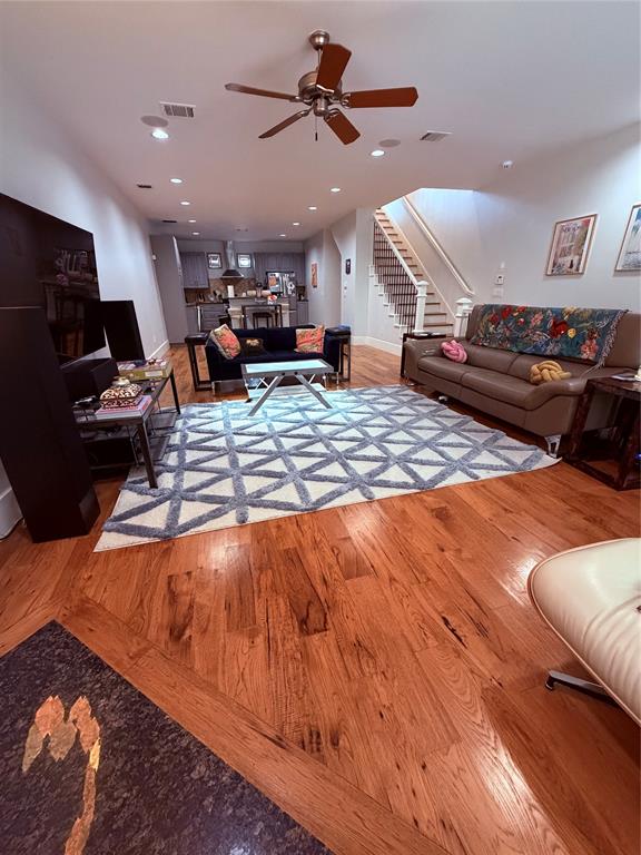 Shelby Court Oaklawn Condos - Residential