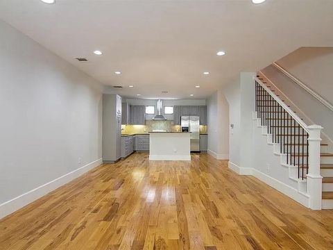 Tiny photo for 2606 Shelby Avenue #303, Dallas, TX 75219 (MLS # 21197066)