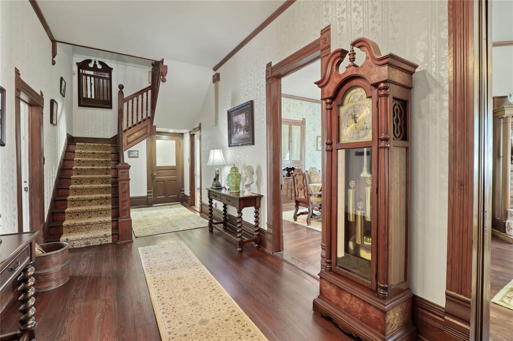 903 N College Street