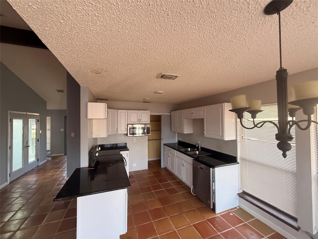 5604 Trail Crest Drive