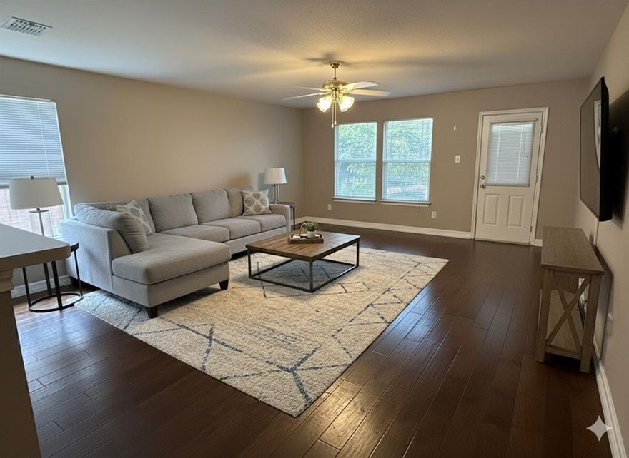 Immaculate and ready to move in 3 bedrooms plus Office and 2 bathroom home in highly desirable McKinney. Home has beautiful flooring, open and spacious layout, and neat backyard with shed. Convenient to highway and lots of restaurants and retail.