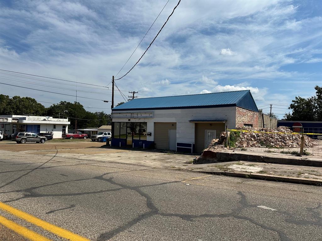 610 W Main Street