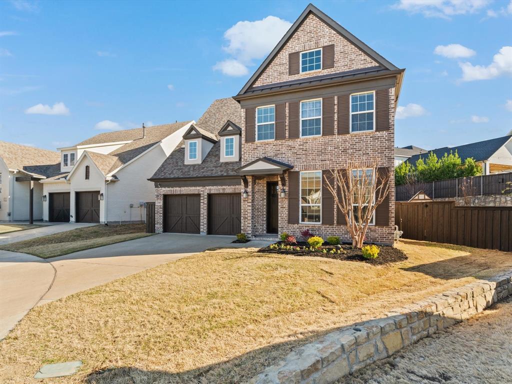 883 Alfred Court
