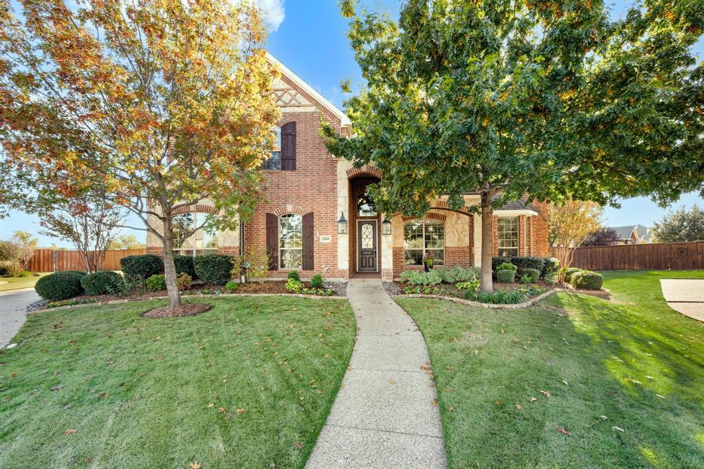 2401 Strathfield Lane